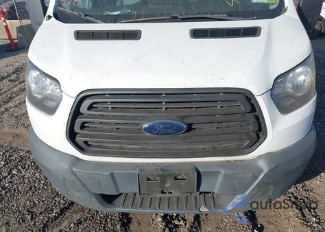 2017 Ford Transit-250 z USA, uszkodzony, nr VIN 1FTYR2DM3HKA95624